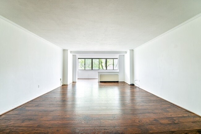 Building Photo - 6 Whittier Pl