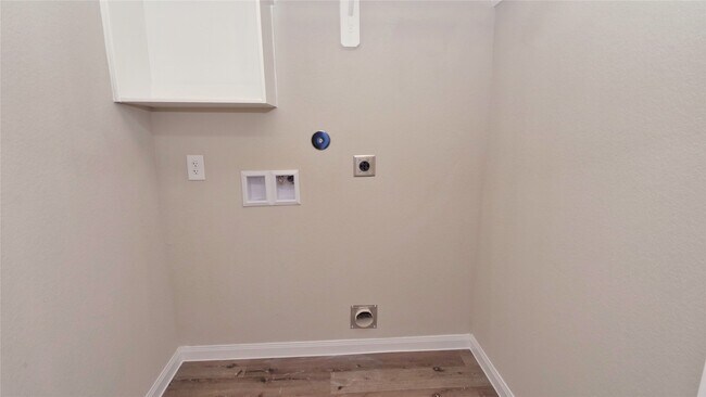 Building Photo - 2225 Angie Kaye Dr