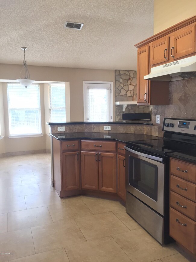 Building Photo - 12390 Casheros Cove Dr S