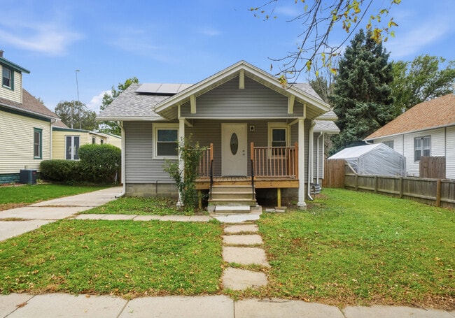 Primary Photo - 6429 Morrill Ave