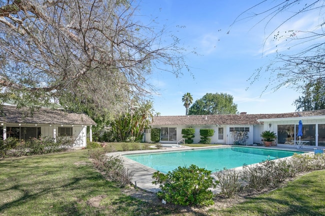 Primary Photo - 19471 Rosita St