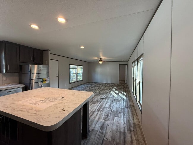 Building Photo - 2881 TX-110