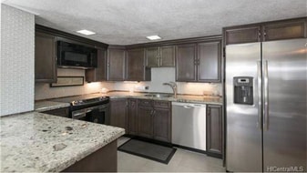 Building Photo - 2281 Ala Wai Blvd