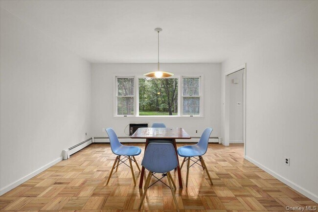 Building Photo - 520 Croton Falls Rd