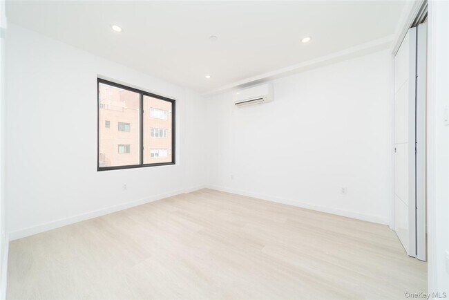 Building Photo - 132-61-132-41 41st Rd