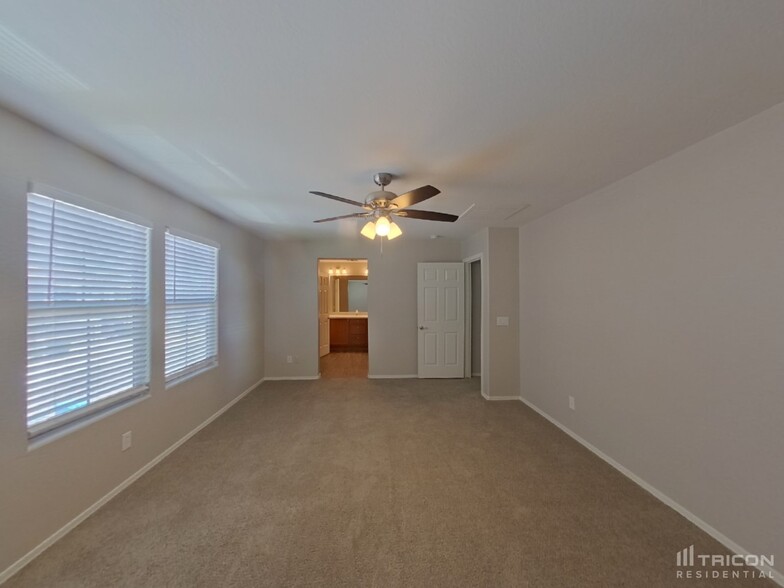 Building Photo - 5711 W Milada Dr
