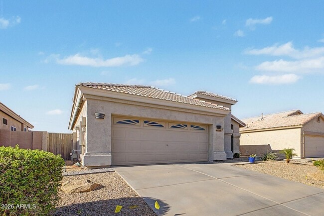 Building Photo - 9026 W Escuda Dr