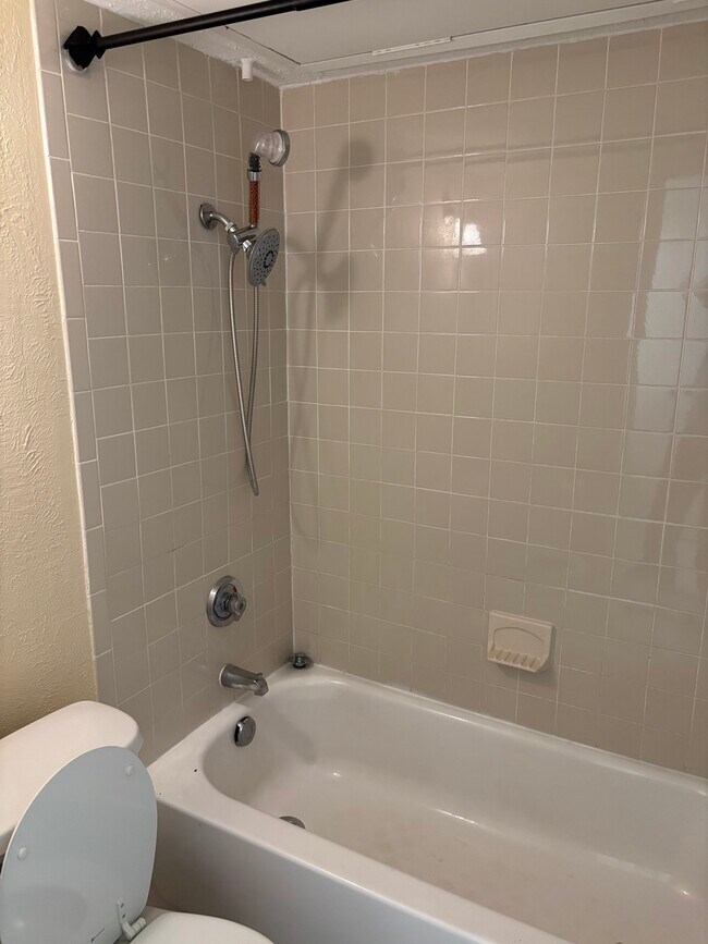 Building Photo - 10650 Steppington Dr