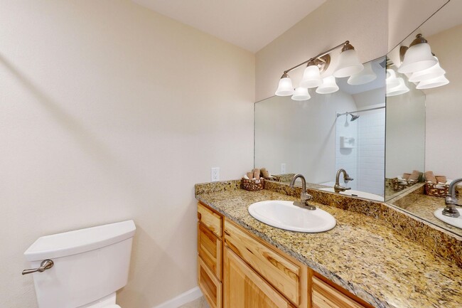 Building Photo - **APPROVED APPLICANTS**  Eastside Ground L...