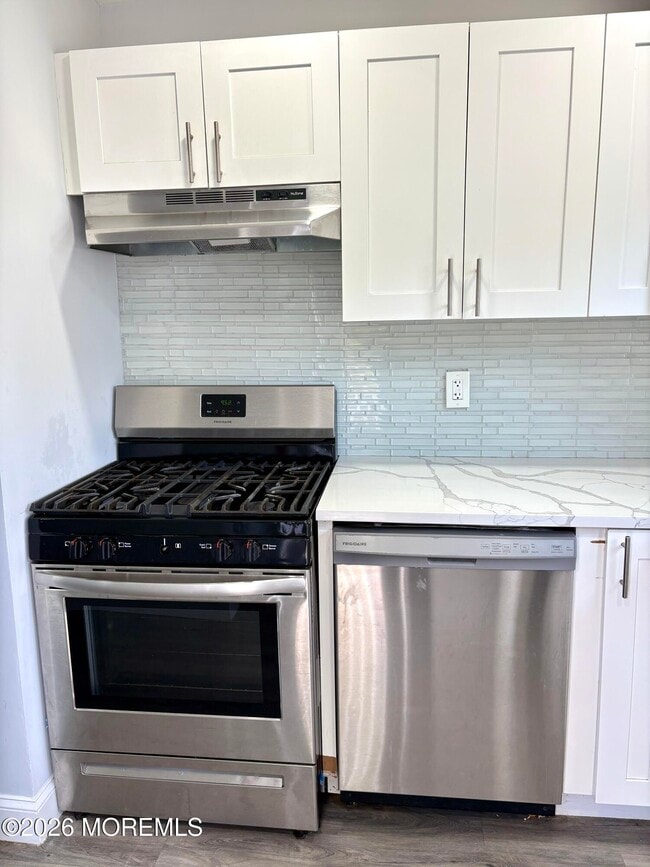 Building Photo - 711 McKinley Ave