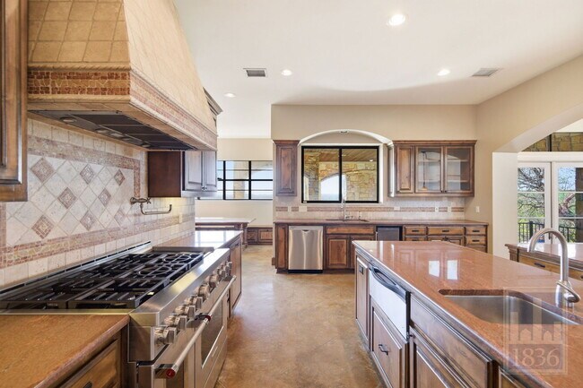 Building Photo - 8205 Asmara Ct