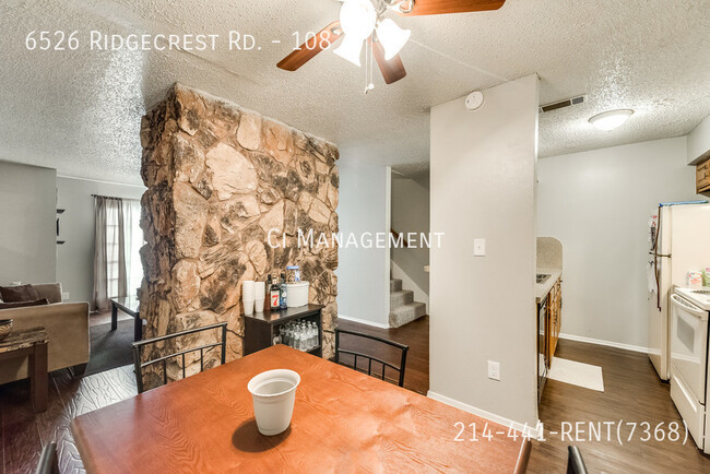 Building Photo - Prime location apartment!!