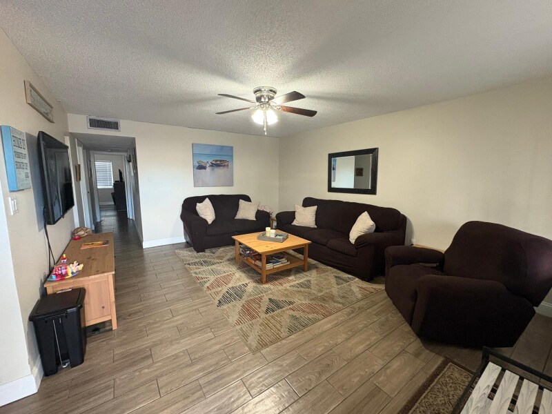 Building Photo - 1235 S Highland Ave