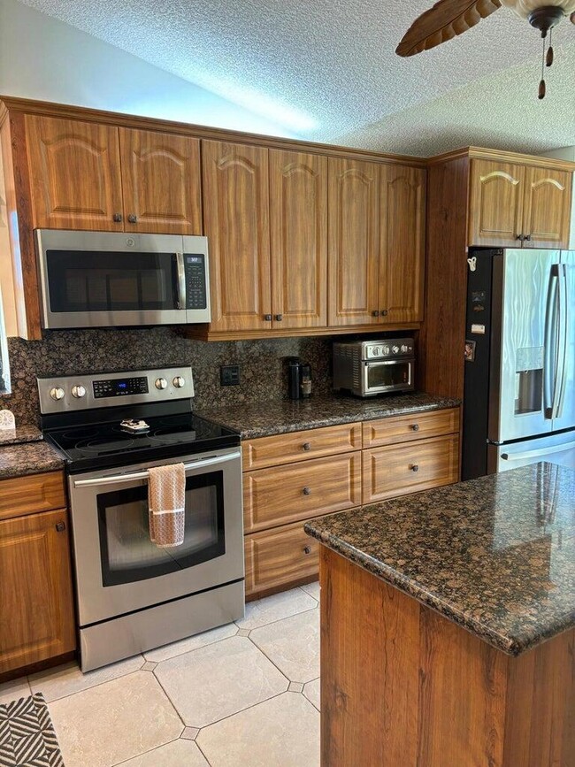Building Photo - 8398 Mooring Cir