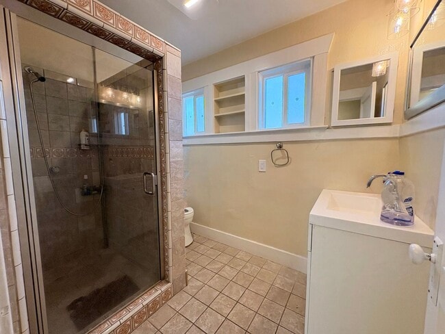 Building Photo - 210 Las Flores Ave