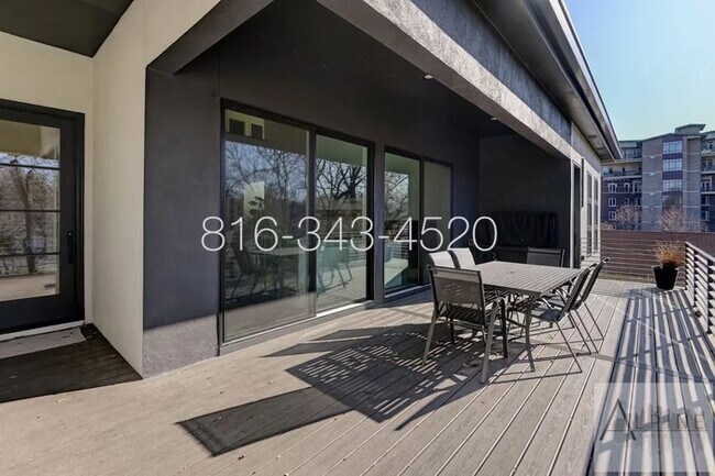 Building Photo - Fully Furnished Short or Mid Term Rental