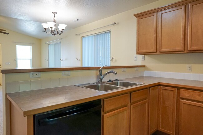 Building Photo - July 1st move in