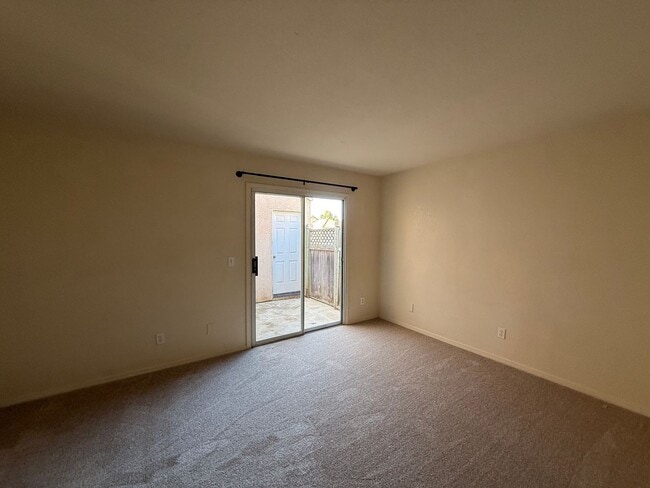 Building Photo - Single Story Home Located in The Gated Community of Hidden Pines