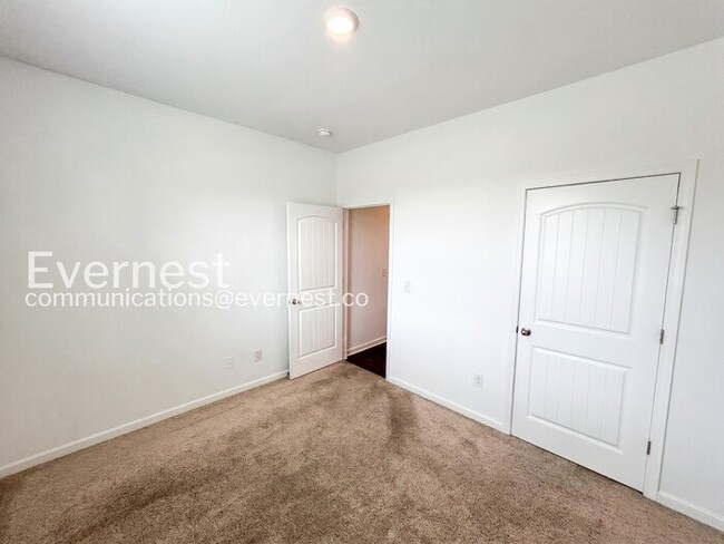 Building Photo - 3-Bed/ 2-Bath Home in Antioch/Available Now!