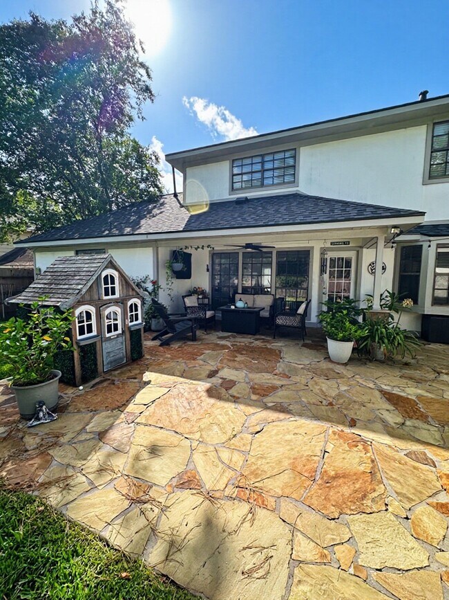 Building Photo - 3934 Cypress Lake Dr