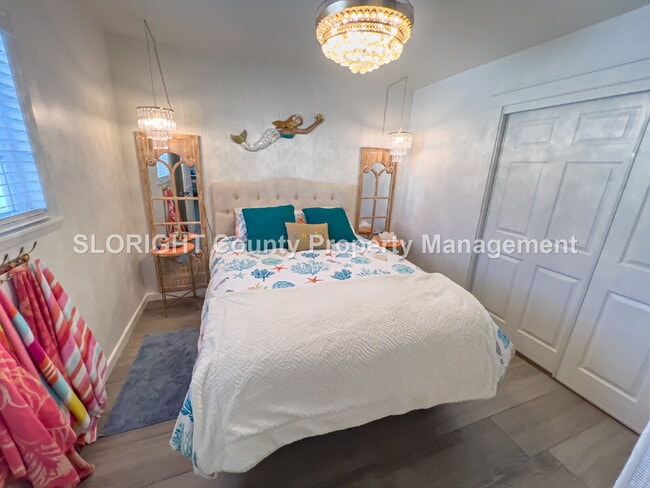 Building Photo - AVAILABLE NOW - Charming Furnished Beachside Retreat in Pismo Beach - 1 Bed / 1 Bath