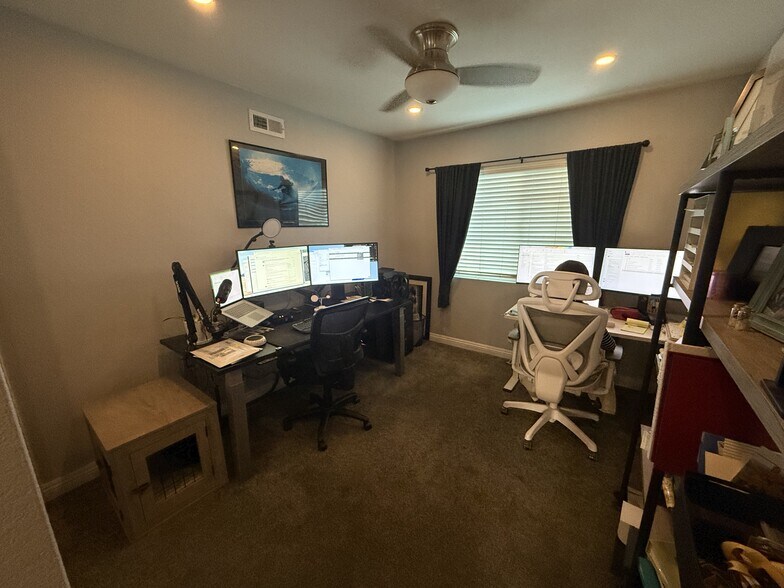 Building Photo - 4130 Porte de Palmas