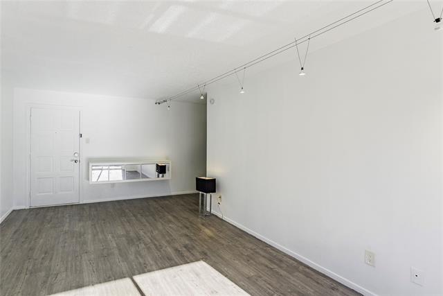 Building Photo - 4211 Holland Ave