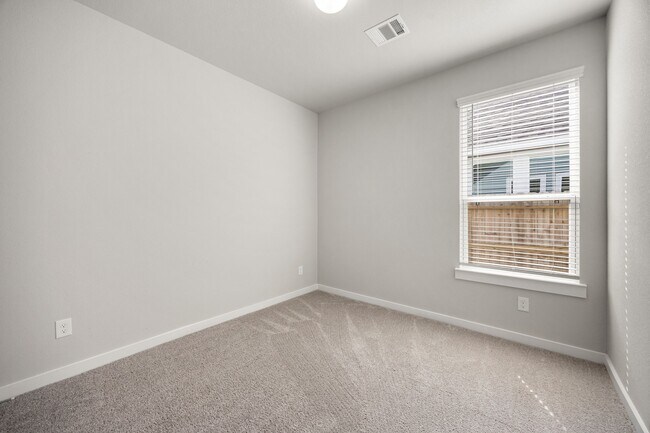 Building Photo - 33007 Carolyns Perfection Lp