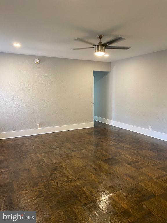 Building Photo - 45 E Cliveden St