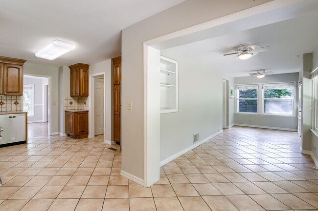 Building Photo - A Home With Character Walking Distance To ...