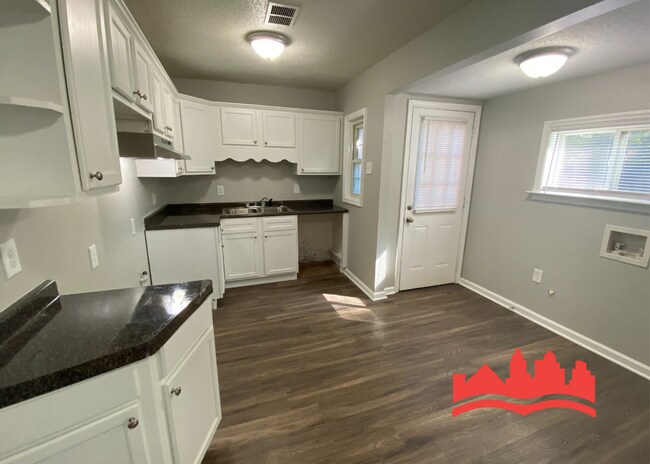 Building Photo - 4229 Westover Ave