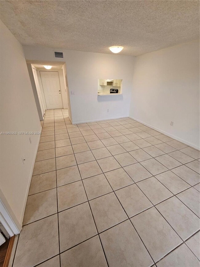 Building Photo - 14951 SW 82nd Ln