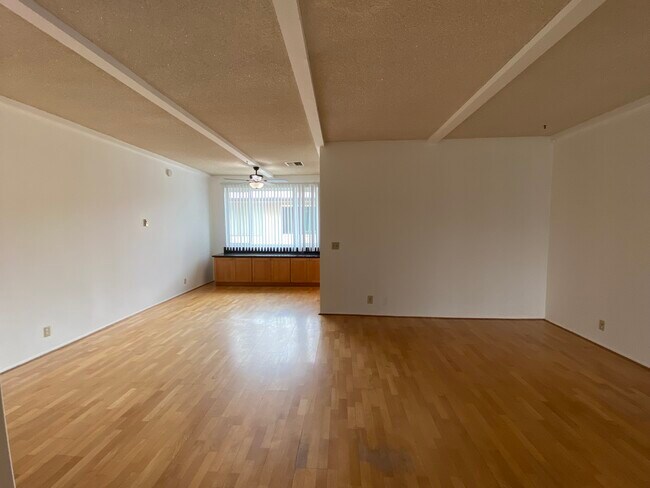 Building Photo - 999 E Valley Blvd