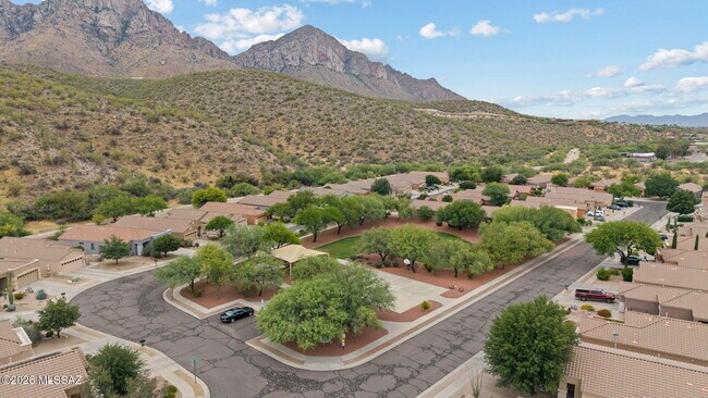 Building Photo - 2256 E Stone Stable Dr