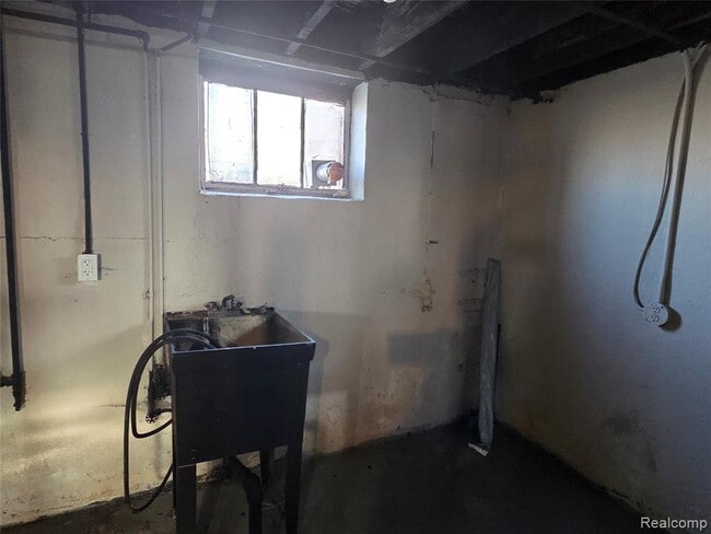 Building Photo - 5274 Nottingham Rd