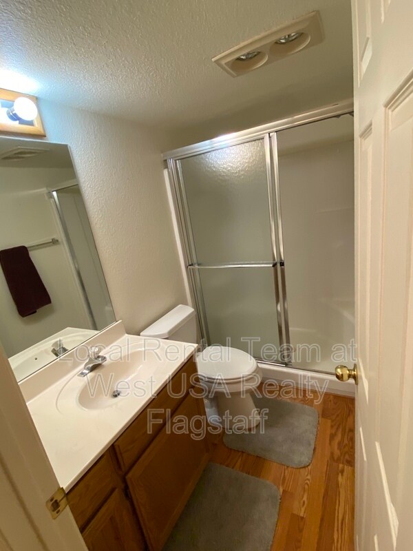 Building Photo - 2707 N Walnut Hills Dr