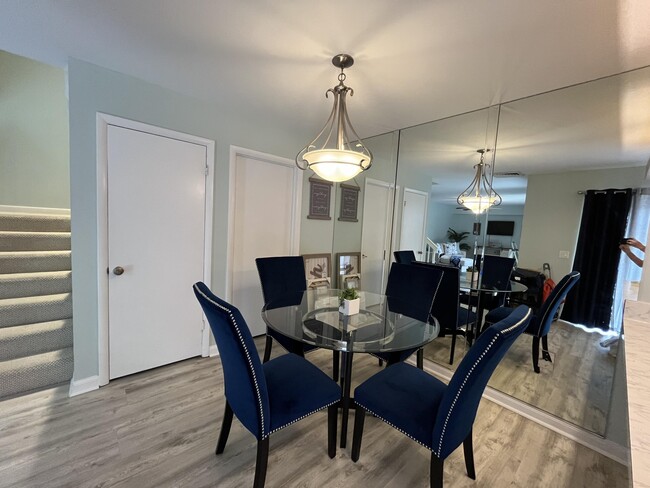 Building Photo - 7510 75th Way