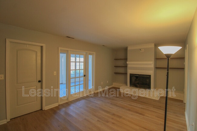 Building Photo - 679 Williamson Dr