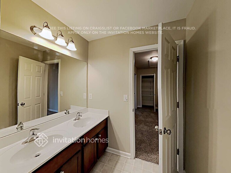 Building Photo - 1792 Sahale Falls Dr