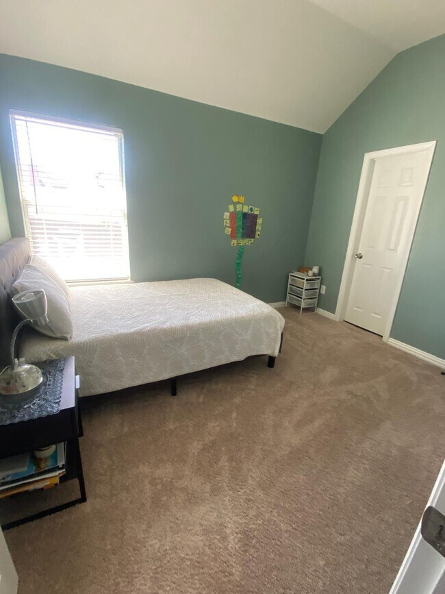 Building Photo - 2502 Younger Ct