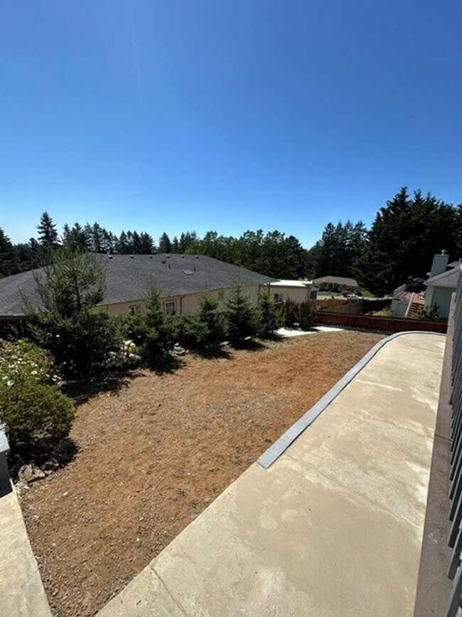 Building Photo - 7175 Vista Ridge Dr