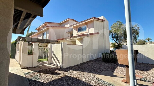 Building Photo - 5601 N 79th St