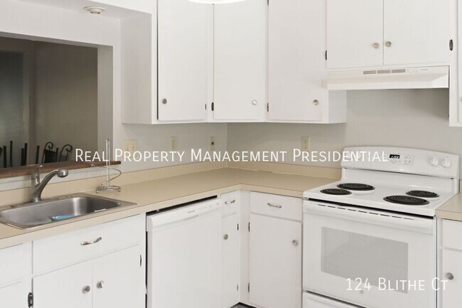 Building Photo - 124 Blithe Ct