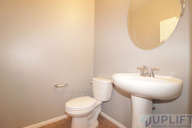 Building Photo - 2428 Verano Wy.