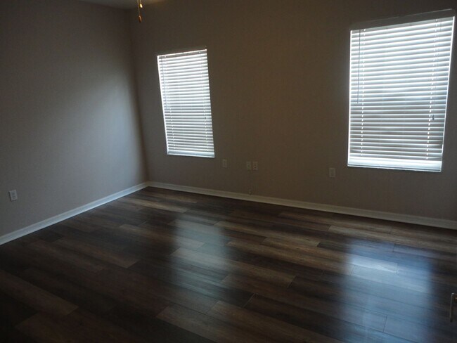 Building Photo - 4820 SW 91st Terrace