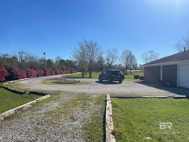 Building Photo - 35405 Pine Rd S