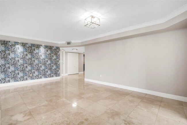 Building Photo - 2333 Brickell Ave