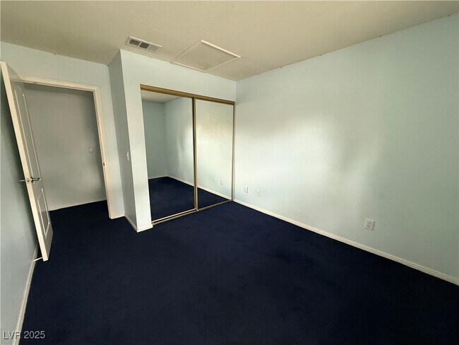 Building Photo - 3145 E Flamingo Rd