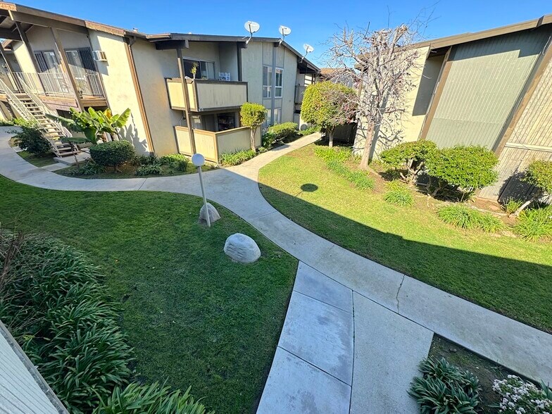 Building Photo - 808 Coriander Dr