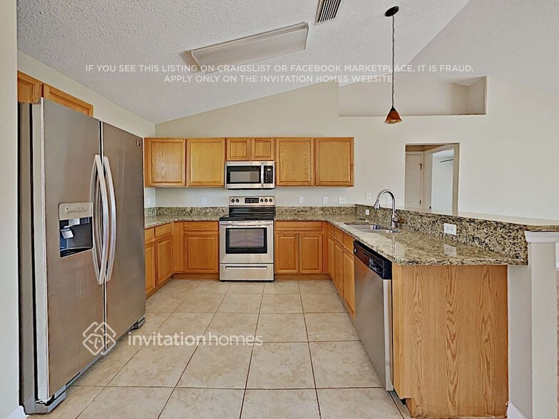 Building Photo - 3314 SW Mundy St